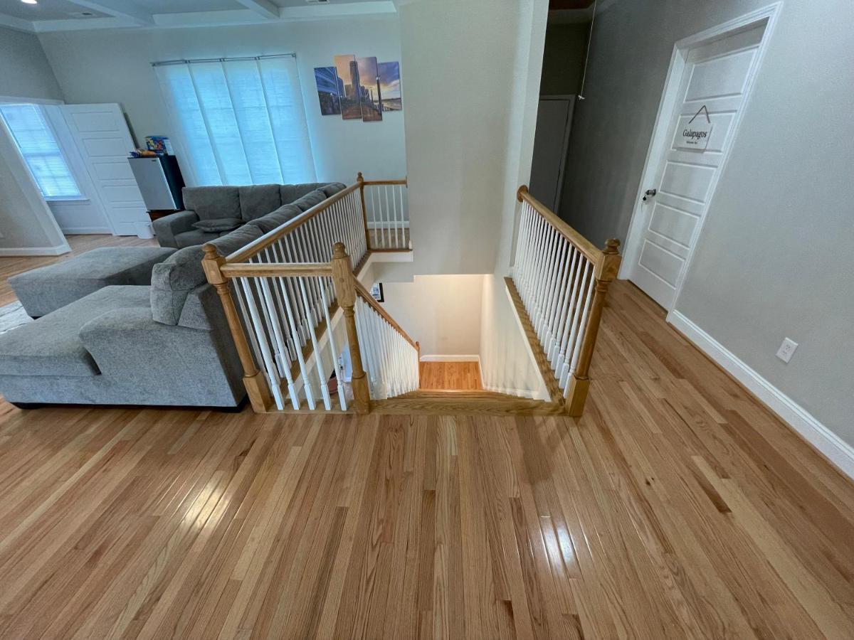 La Casa Grande Hosting Apartment Whitsett Ngoại thất bức ảnh