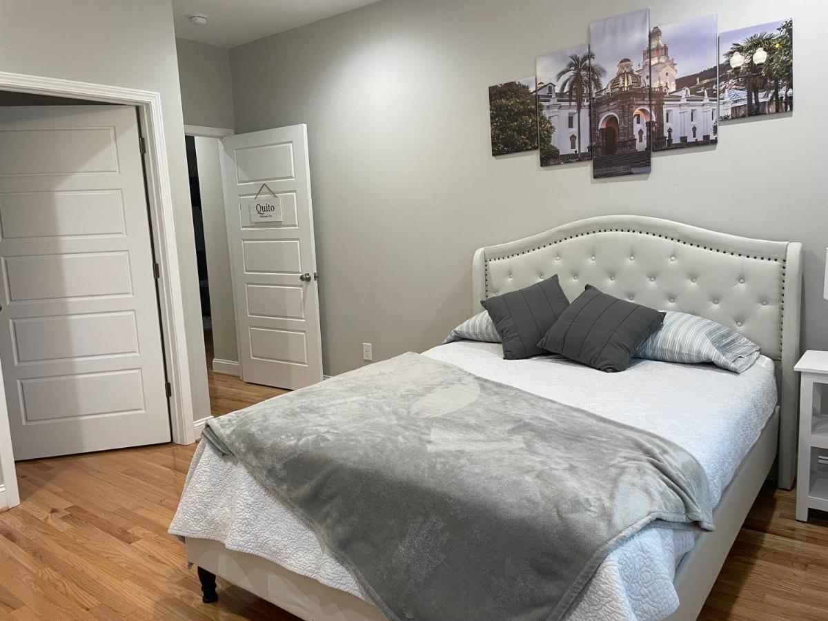 La Casa Grande Hosting Apartment Whitsett Ngoại thất bức ảnh